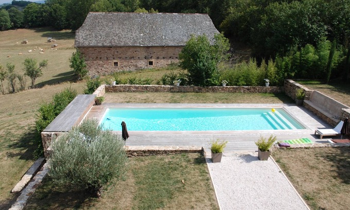 Bessuejouls Casa | Refugio de paz en el corazón de Aveyron