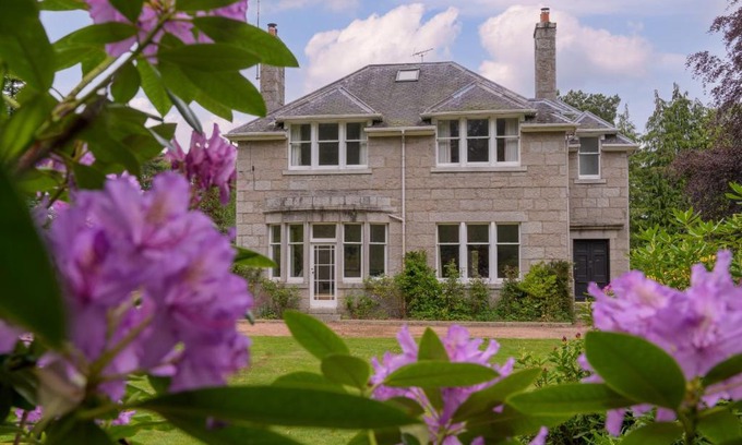 Aboyne Casa | Haven Retreat Scotland - Large 4 Bed House with Woodland garden, Aboyne ,Royal Deeside