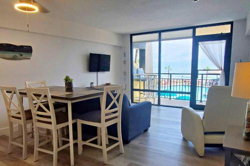 Daytona Beach Shores Casa | Hawaiian Inn Beach Resort Unit 221