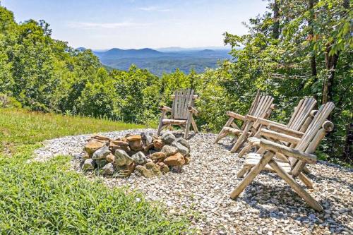 Lake Lure Casa | Hawk's View Log Cabin