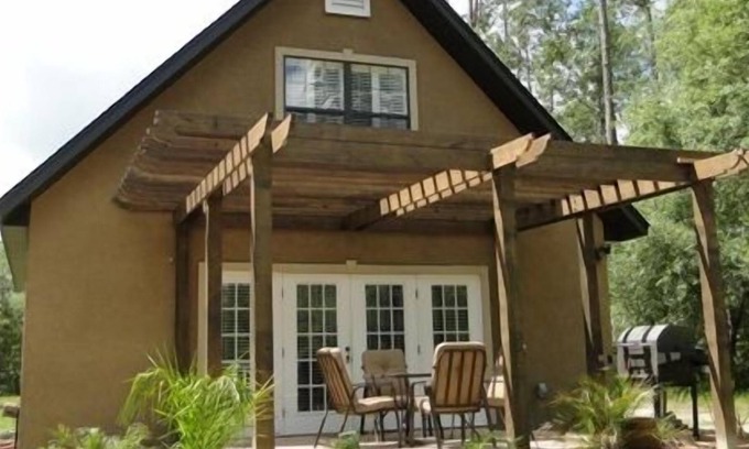 Hawthorne Cabaña | Hawthorne-Blue Lake Cottage-Lakefront-Kayaks, Canoa, JonBoat, Peddleboat incluido