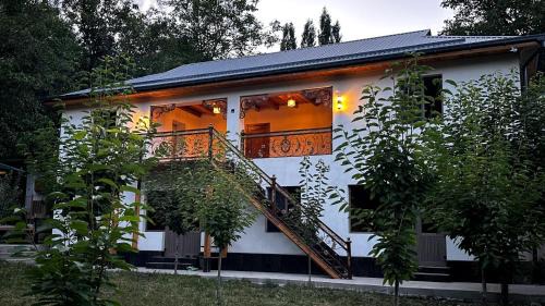 Uzbekistan Casa | Hayat guesthouse nuratau mountain