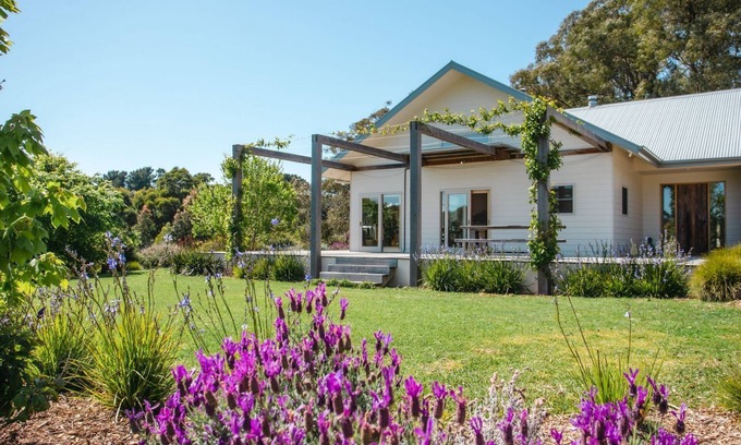 Red Hill South Casa | Hayduke House in Red Hill
