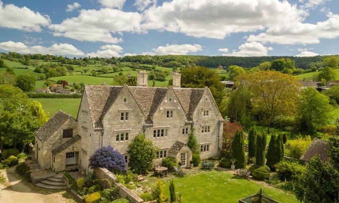 Haresfield Casa | Hayes Farm - 8 Houses