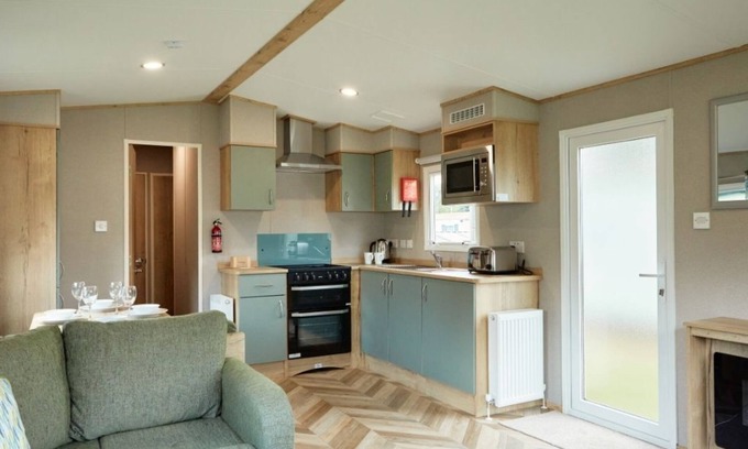 Hayling Island Casa | HayIing Island Holiday Park Silver 3 Bed Caravan T013