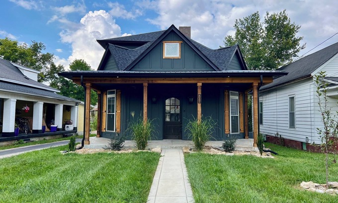 Mount Pleasant Casa | Haylong Hideaway