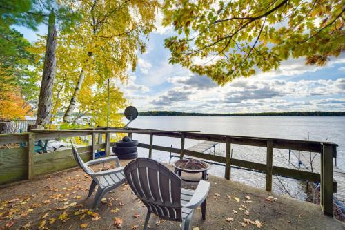 Hayward Casa | Hayward Cabin with Boat Slip and Fish House!