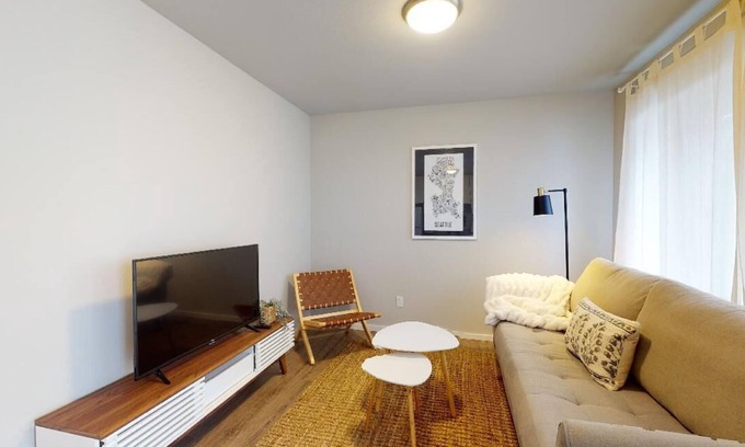 Snohomish Apartamento | Hazel's Hideaway: A/C in walkable neighborhood