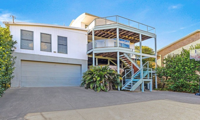 Killcare Heights Casa | 'Headlands at Killcare' by Accom Holidays