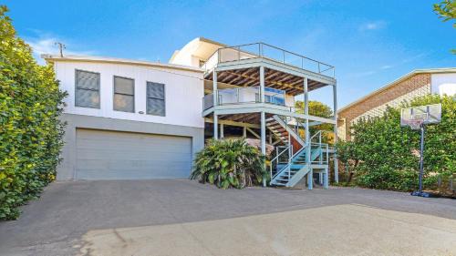 Killcare Heights Casa | 'Headlands at Killcare' by HolidayCo