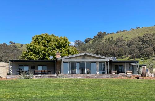 Strath Creek Casa | Headley Homestead - The Village Green