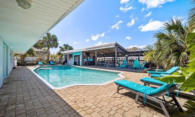 Flagler Beach Casa | Headline