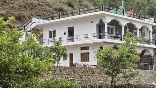 Kharsali Casa | Heart Heaven Home Stay