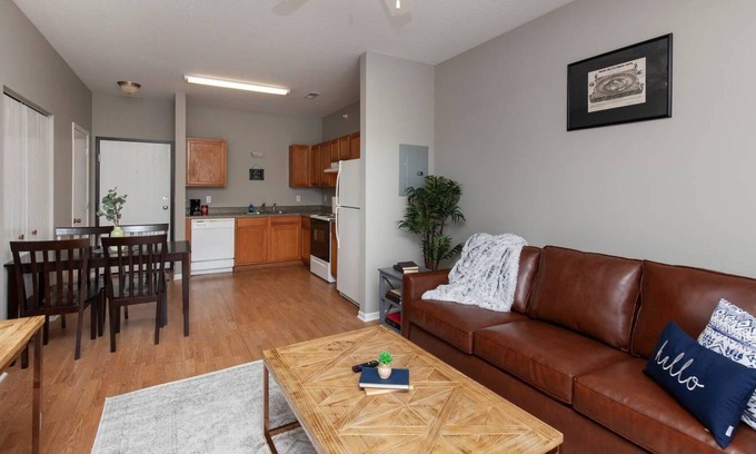 Ames Apartamento | Iowa State University Retreat + Gym