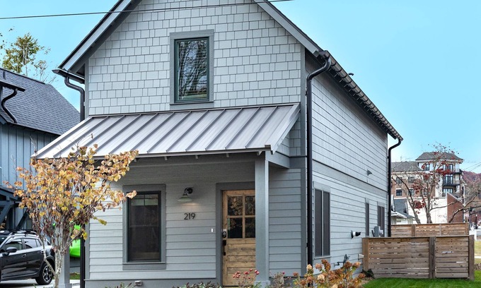 Brevard Cabaña | Heart of Brevard Hideaway - Walk/Bike to Downtown!