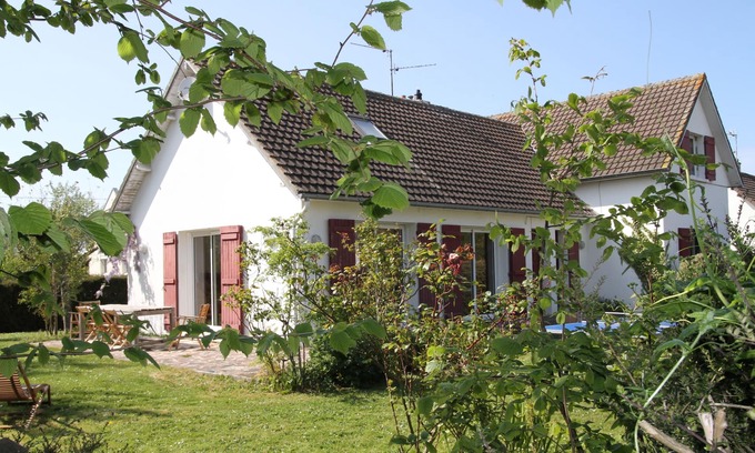 Courseulles-sur-Mer Casa | Heart of Courseulles/mer - Large family house, charm and garden - 10 pers.
