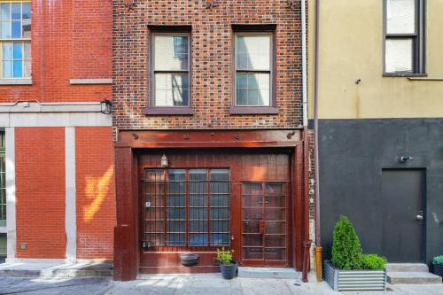 Old City Casa | Heart of Downtown Delight