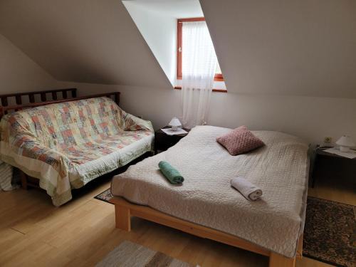 Teresztenye Apartamento | Heart of Galysági Village Guesthouse