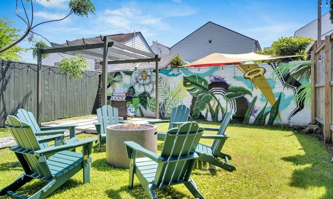 Tulane - Gravier Casa | This house is a 5 bedroom(s), 3 bathrooms, located in New Orleans, LA.