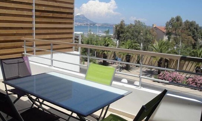 Les Sablettes Apartamento | Corazón de Sablettes, frente a la playa, aire acondicionado, wifi...