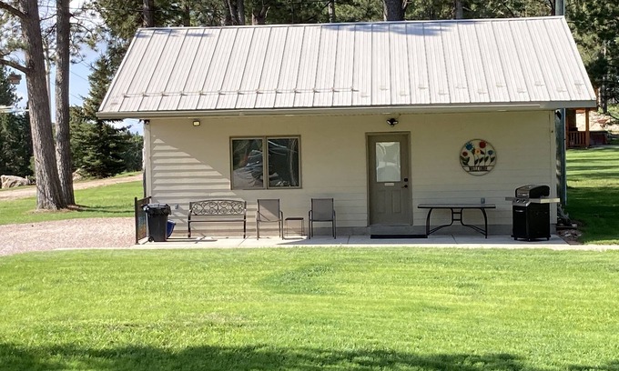 Custer Cabina | ¡Corazón de Black Hills, bordeando el bosque nacional, aire fresco y estrellas brillantes!