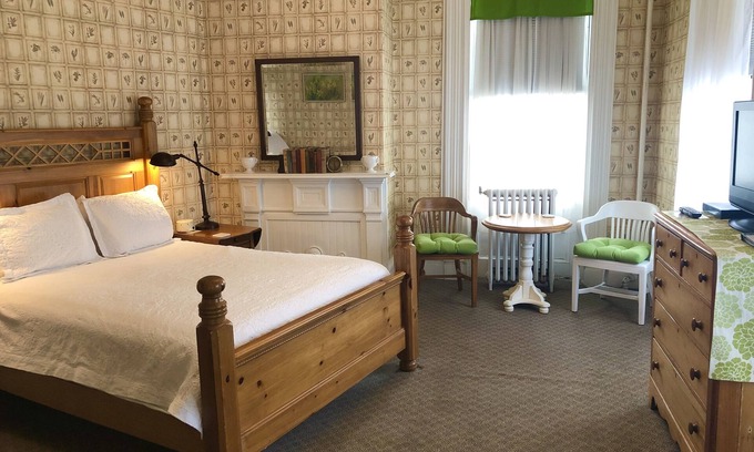 Lansing Cama Y Desayuno | Heart of the Finger Lakes Historic Inn, Room 2