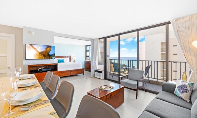 Waikiki Apartamento | Heart of Waikiki - Ocean View Condo with Free Parking