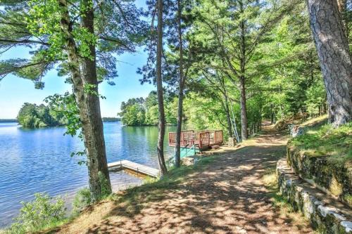 Minocqua Casa | Hearthwood Beach House - Lake Tomahawk