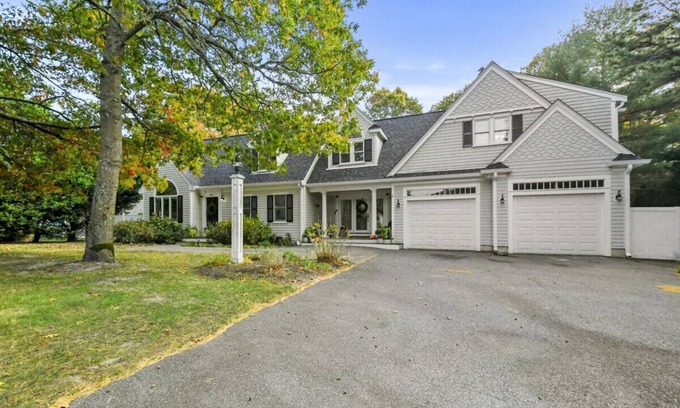 Waquoit Village Casa | HEARTWOOD - Spacious home in lovely Falmouth with AC, WiFi