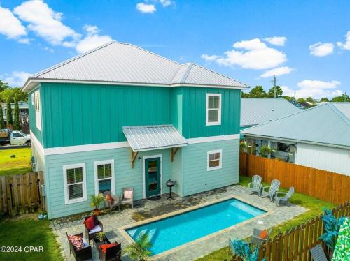 Sunnyside Casa | Heated and cooled pool home that sleeps 14 near beach!