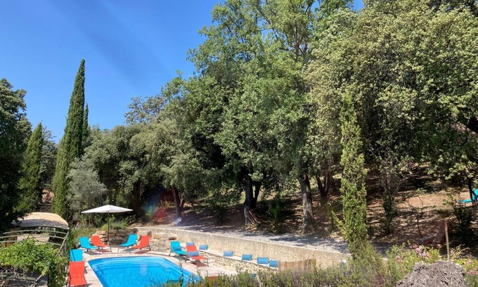 Nyons Cama Y Desayuno | Heated Pool, 800m City Centre