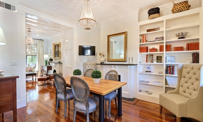 Historic Downtown Savannah Apartamento | Ubicación, ubicación, ubicación! Casa se��orial histórica en la plaza Pulaski