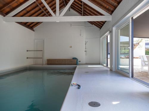 Koksijde-Bad Casa | Heated Pool & Beach Access, cleaning included