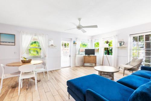 Siesta Key Casa | Heated Pool, Dock, on Lagoon, Turtle Beach 1 mile and Crescent Beach 2 miles, 1bdr