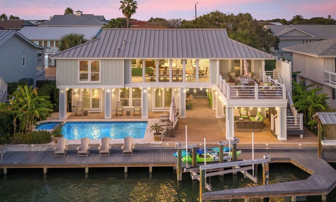 Key Allegro Casa | Heated Pool, Hot Tub, Kayaks, Fishing, 5BR Waterfront Home in Key Allegro