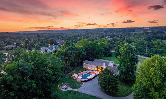 Buckner Casa | Heated Pool | Hot tub | Pets | Game Rms | Firepit