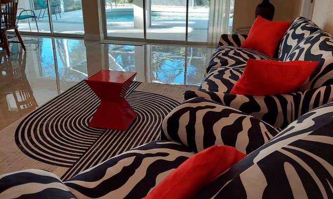 Rotonda Heights Casa | HEATED POOL-LANAI-BBQ-5 Mi to BEACH-WASHER/DRYER-TENNIS-GOLF-BLISSFUL RETREAT