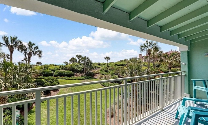 Fernandina Beach Condominio | Heated Pool, Ocean Views, Pet-Friendly Paradise