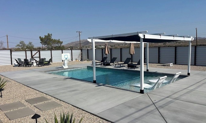 Twentynine Palms Casa | ★ Heated Pool, Spa, Desert Views & Just Good Times ~ 5 Min to J.T. Park Entrance