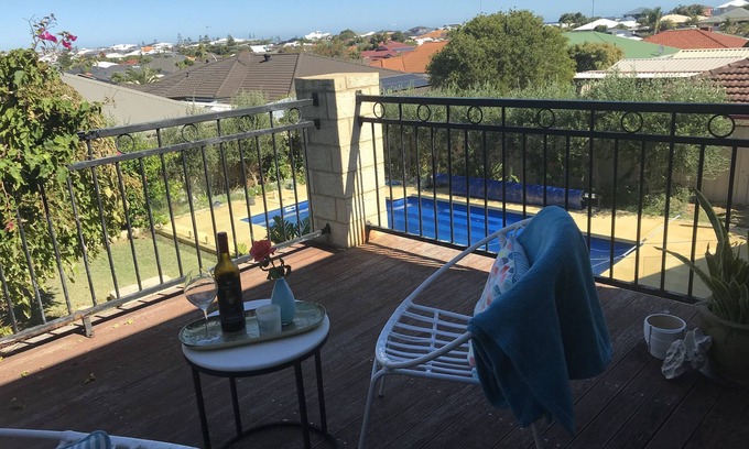 Halls Head Casa | Heated pool, spacious home, centrally located, walk to beach - Sleeps 10