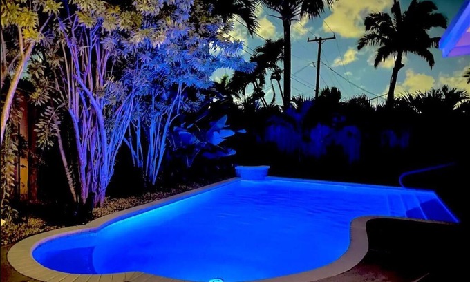 North Corals Casa | Heated Saltwater Pool Soflo Tropical Oasis in Fort Lauderdale