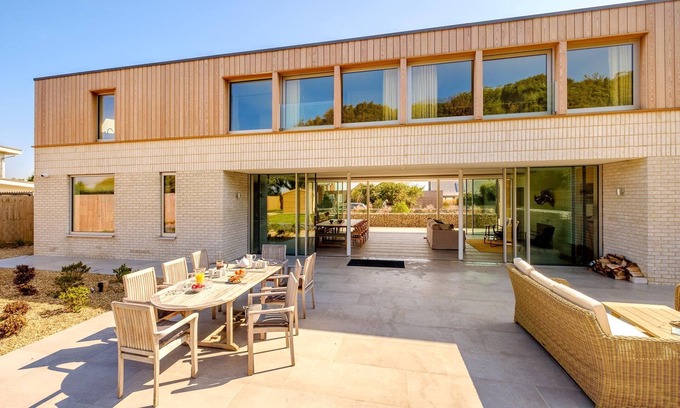 Thorpeness Cabaña | Heath House - sleeps 10 guests in 5 bedrooms
