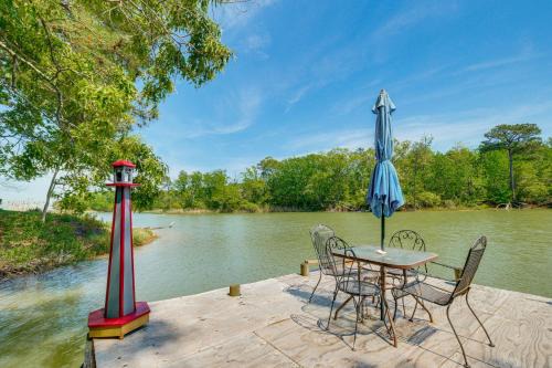 Heathsville Casa | Heathsville Home with Sunroom Less Than 10 Mi to Beach!