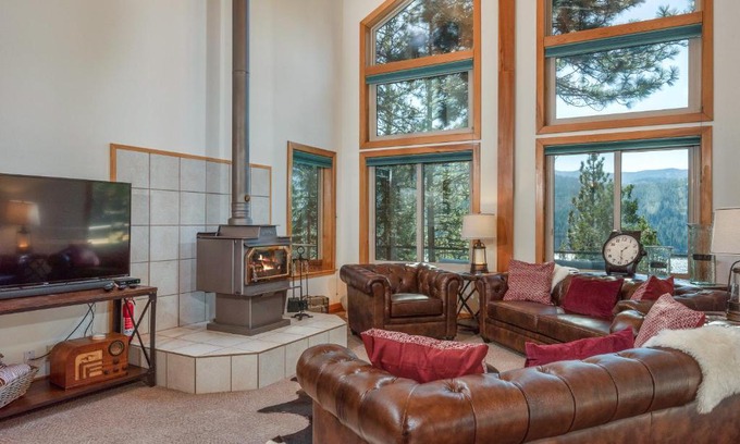 Truckee Casa | Heaven by the Lake