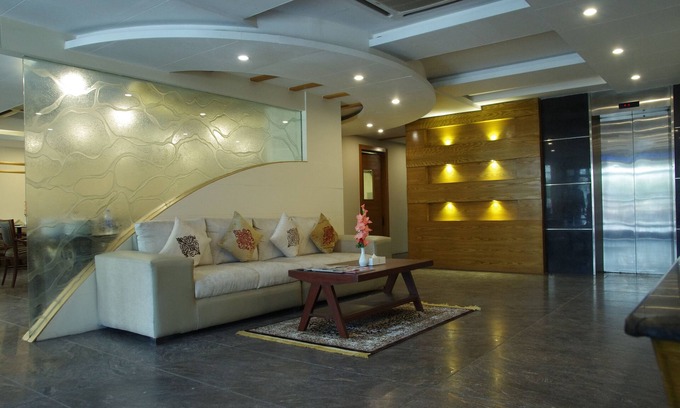 Lahore Hotel | Heaven Hotel