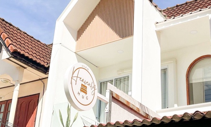 Chang Phueak Casa | Heavenly Hug