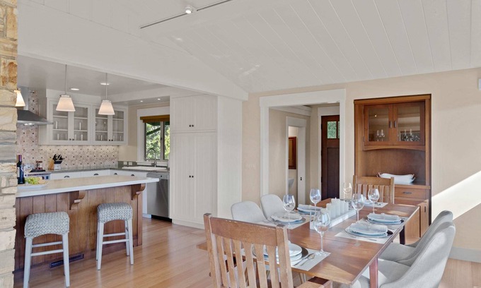Carmel Valley Casa | HeavenlyRetreat: Beauty 3B 3BA w Views 30Night Min