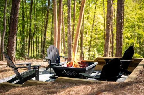 Sautee Nacoochee Casa | Helen Hikes Tubing 1 Acre Fire Pit