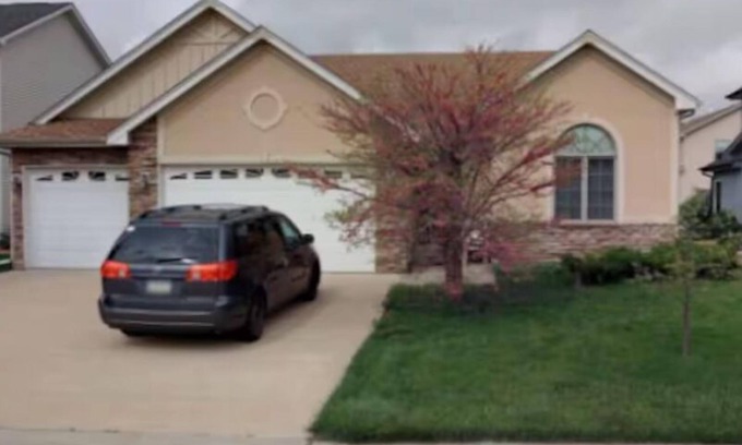 Urbandale Casa | Hello guests, welcome to our ranch house in a quiet neighborhood.