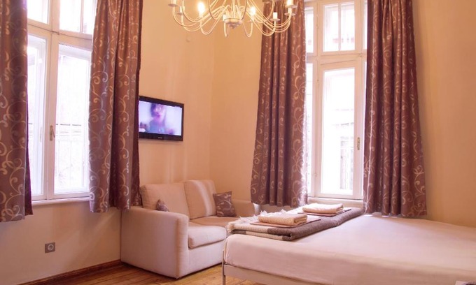 Sofia City Center Casa | Hello Sofia Guesthouse